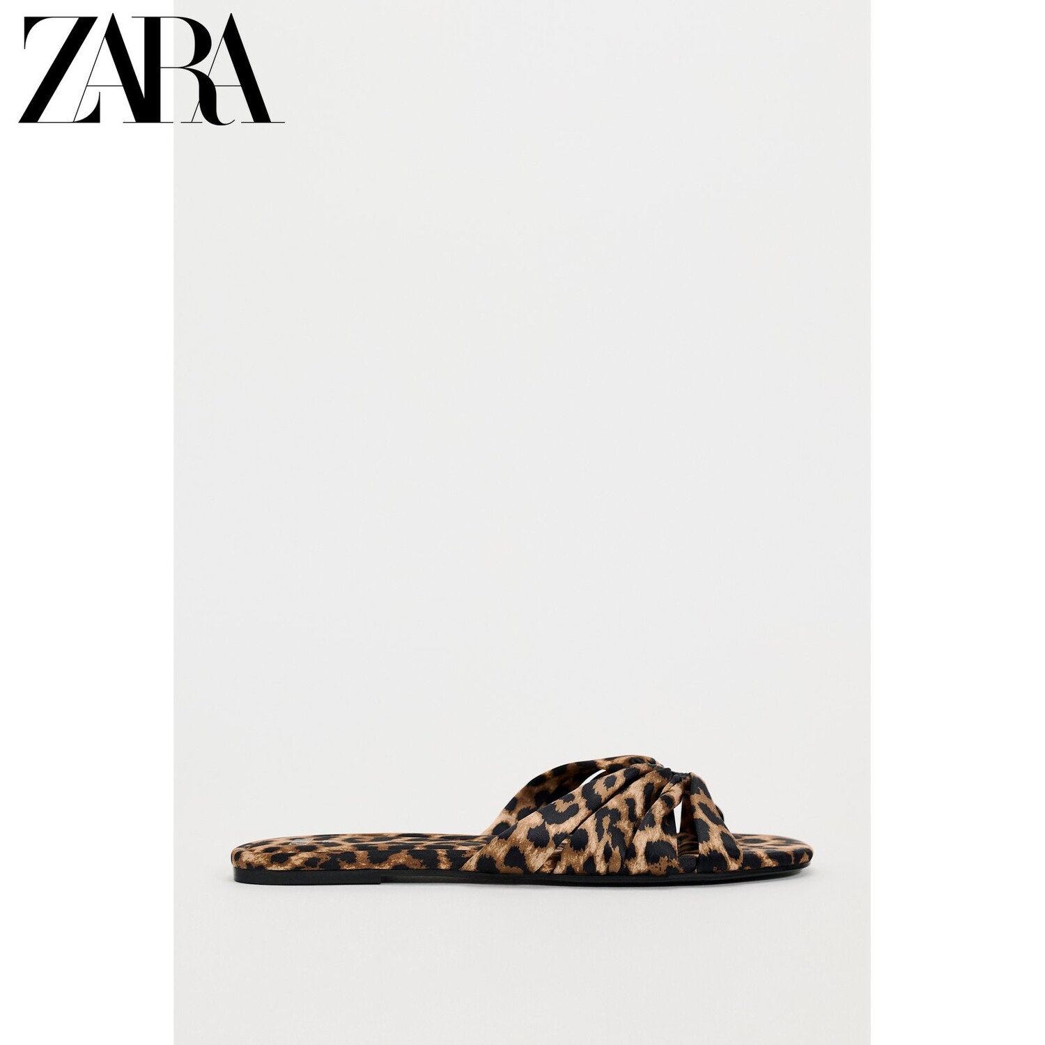 

Сандалии женские Zara на плоской подошве, леопардовый