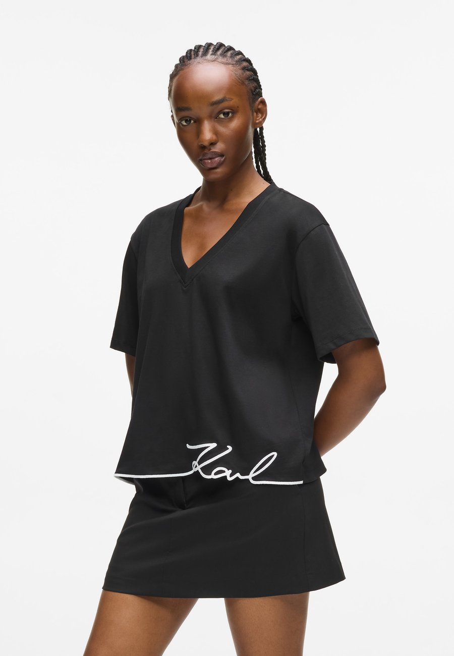 

Футболка KARL LAGERFELD SIGNATURE, Black, Черный, Футболка KARL LAGERFELD SIGNATURE, Black