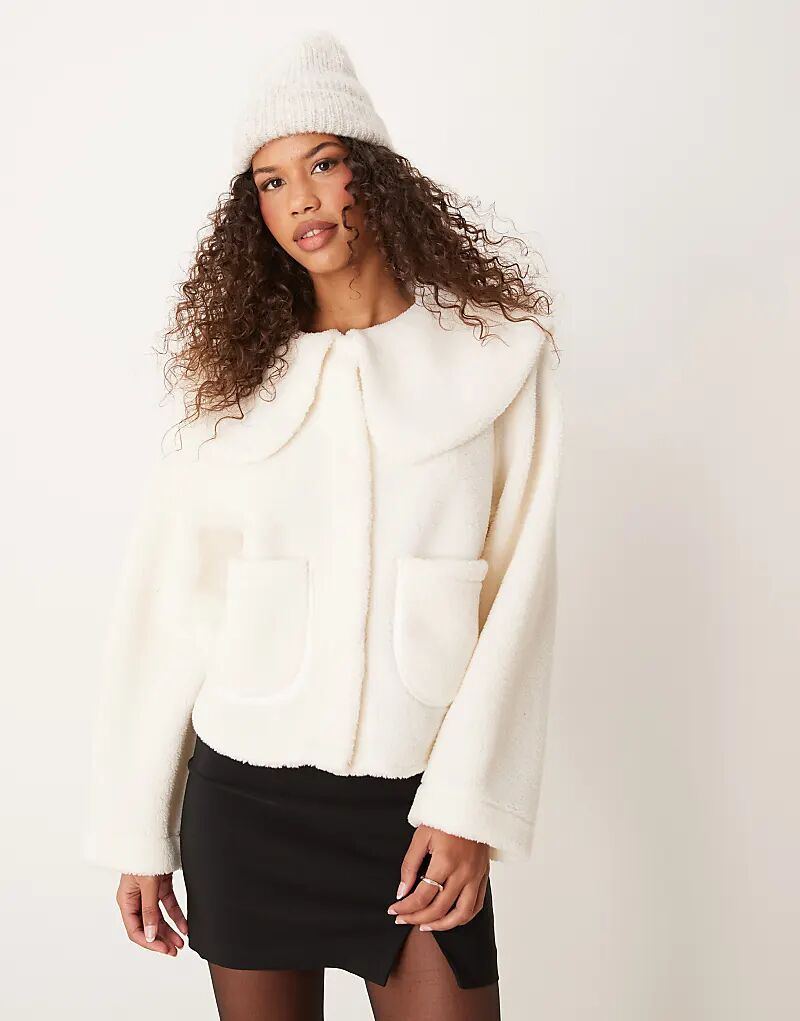 

Куртка свободного кроя с воротником кремового цвета ASOS DESIGN