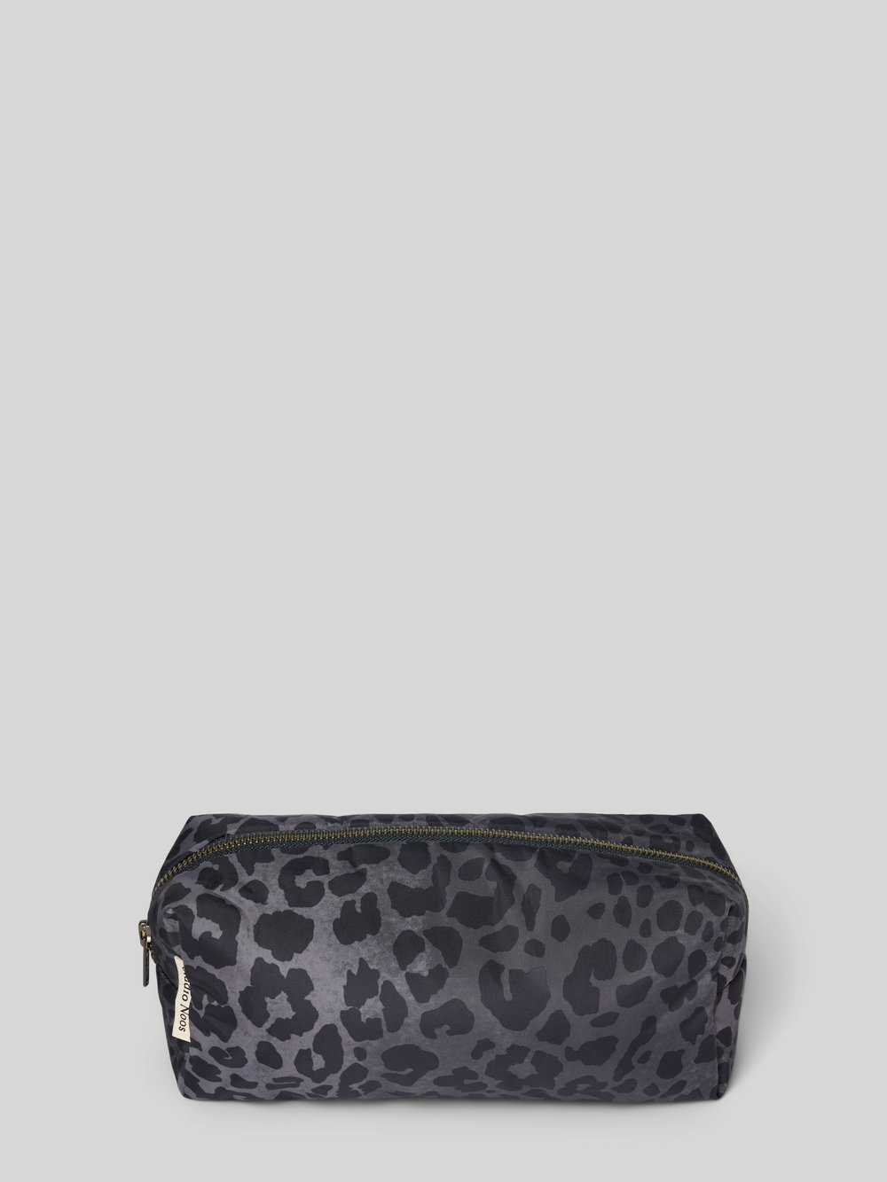 

Косметичка в анималистичном стиле «Antra Leopard» STUDIO NOOS, антрацит