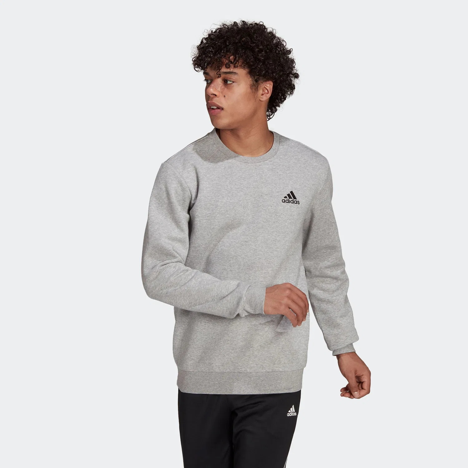 Мужской флисовый свитшот Essential средне-серый меланж от Adidas — фото 2