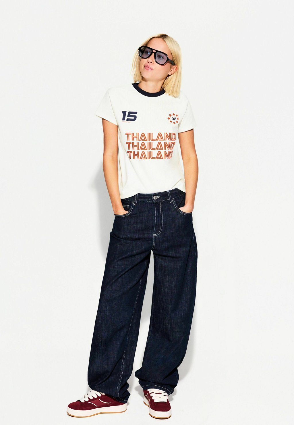 

Футболка с принтом SHORT SLEEVE Bershka, белый