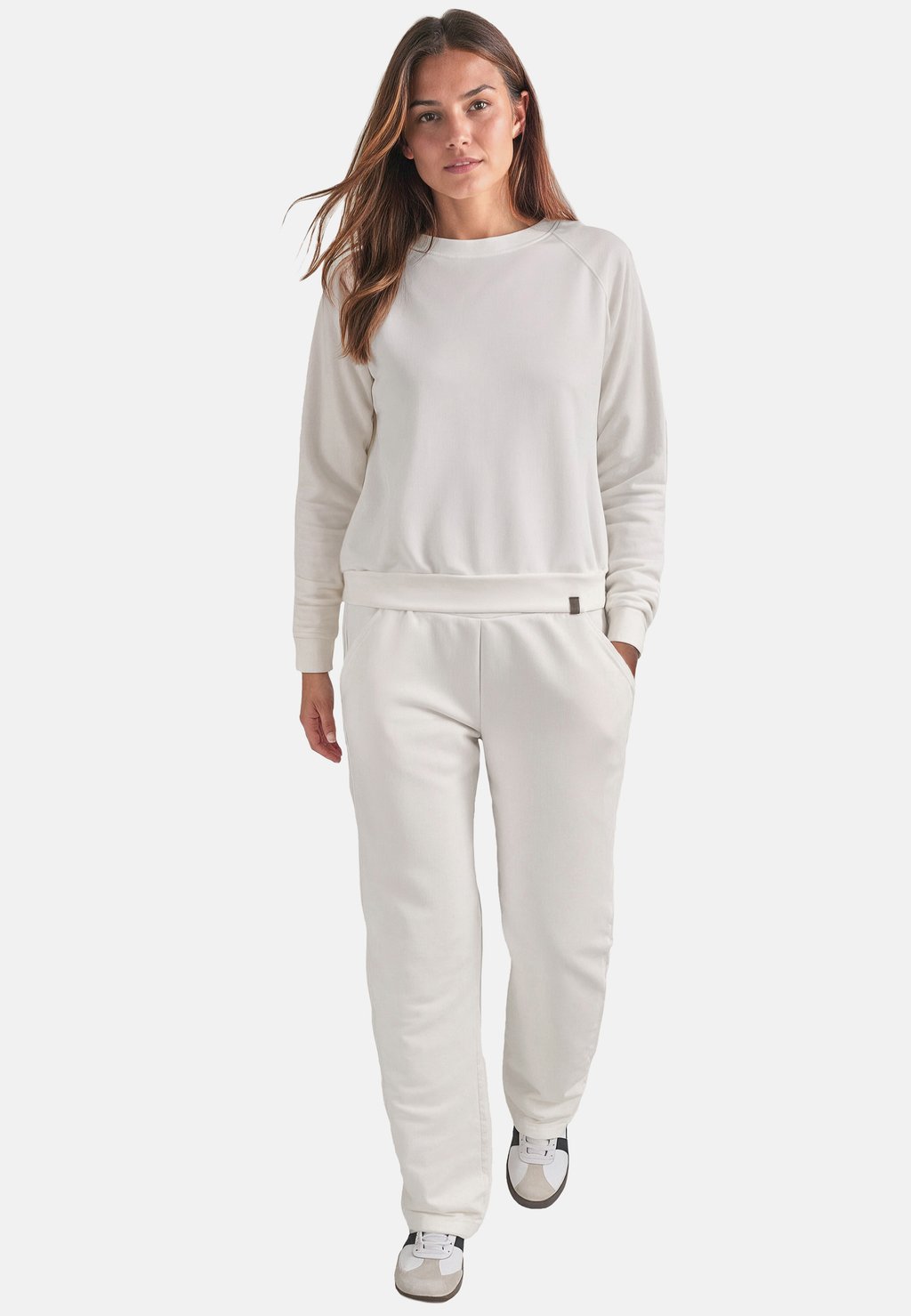 

Спортивный костюм HOMEWEAR SET Vivisence, белый