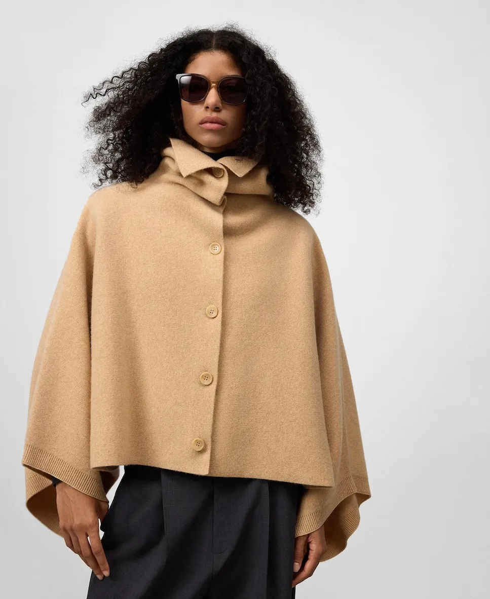 

Женское короткое пальто из двухслойной шерсти Adolfo Dominguez, песочный