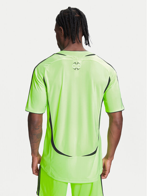 Свободная футболка Teamgeist adicolor JX1538 Adidas, зеленый — фото 3