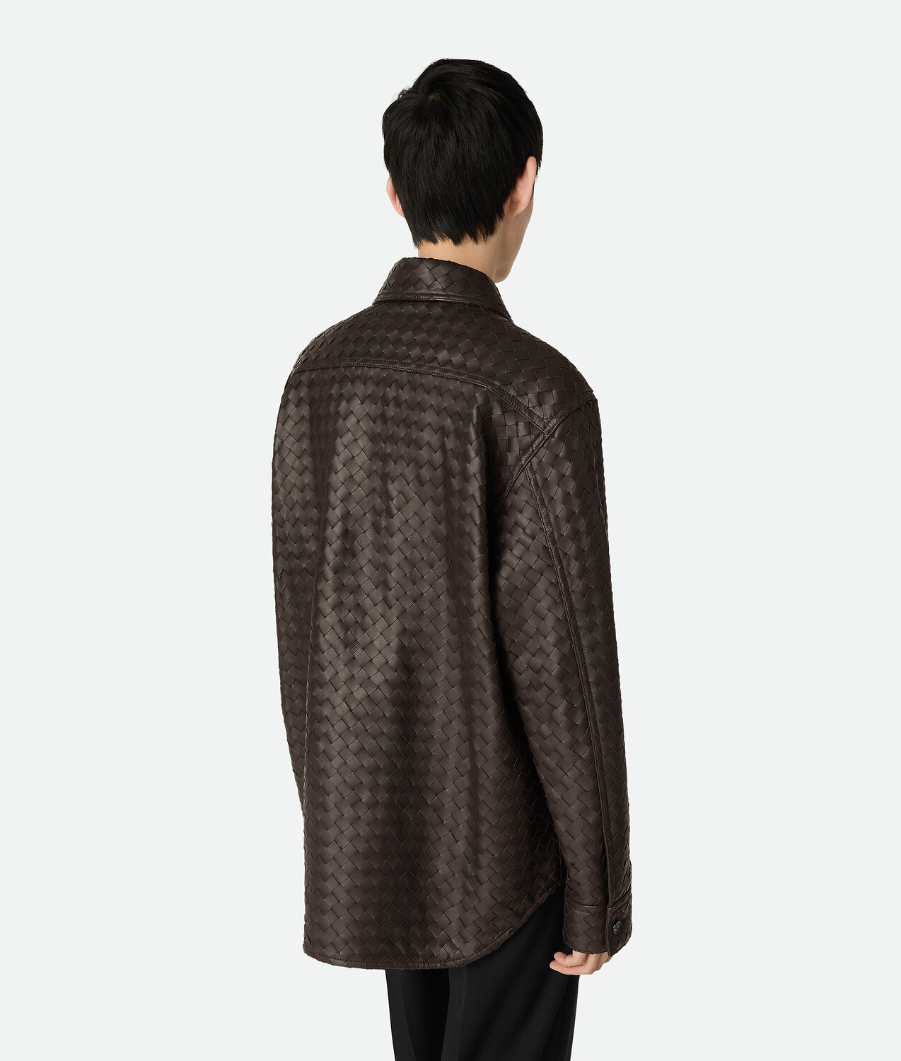 Intrecciato leather shirt BOTTEGA VENETA, фондан — фото 3
