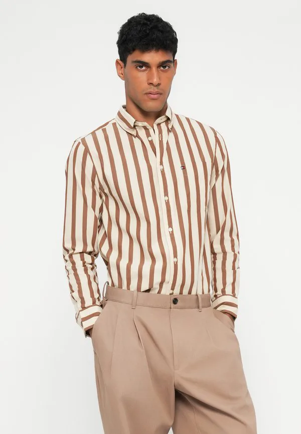 Широкие брюки-чиносы из плиссированной саржи Tommy Hilfiger, Coastal Taupe — фото 4
