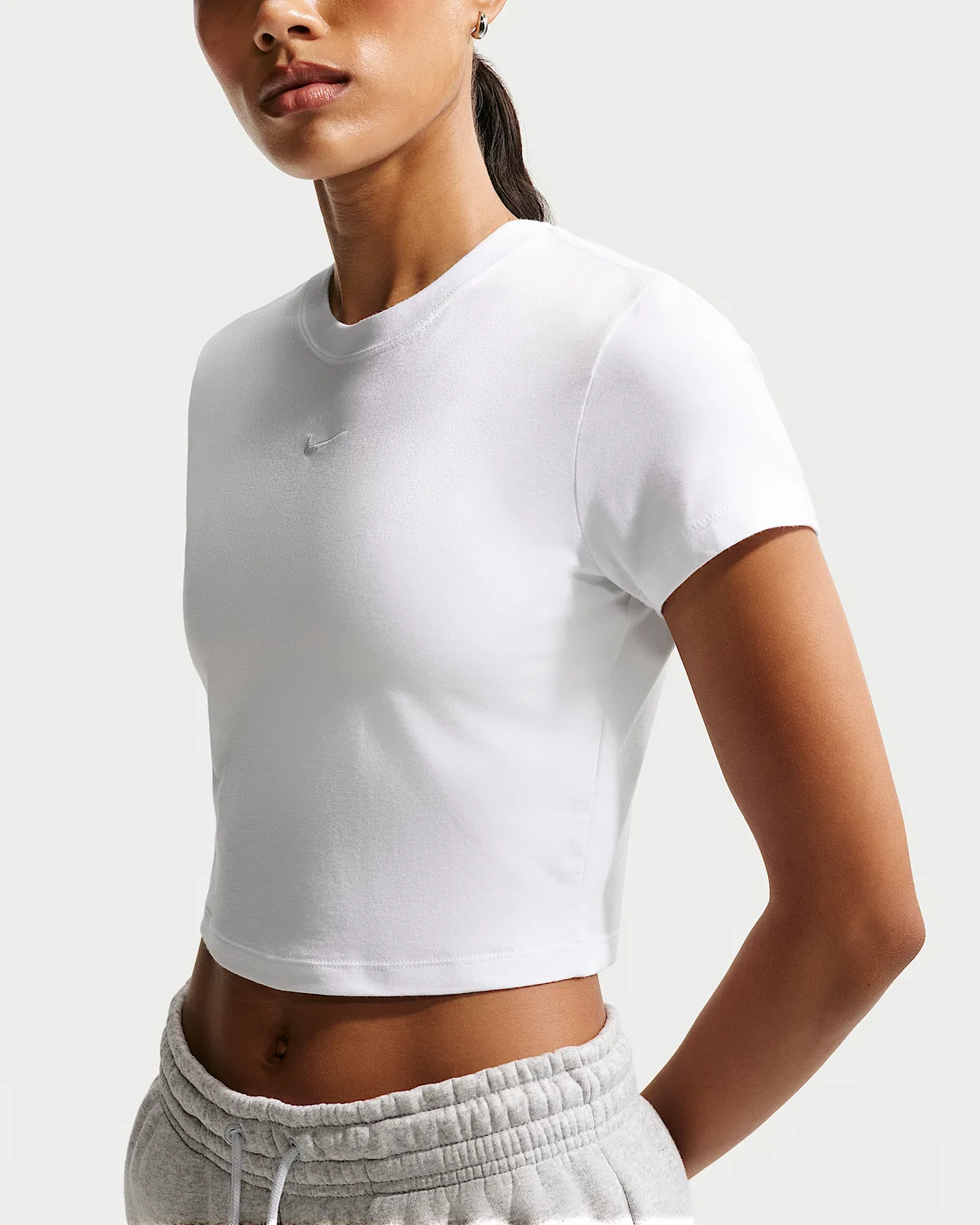 Женская укороченная футболка Nike Sportswear Chill Knit, White/White — фото 3