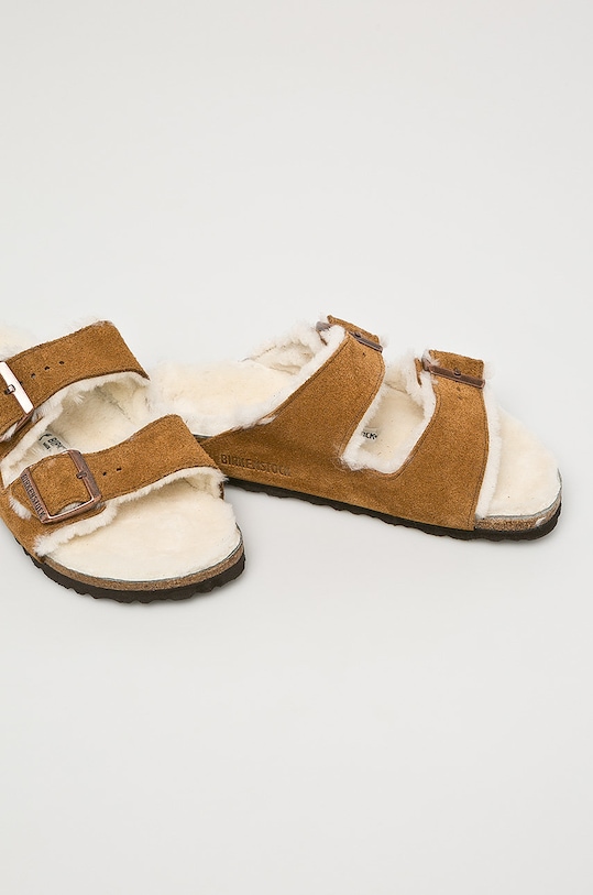 Замшевые тапочки Arizona Birkenstock, коричневый — фото 2