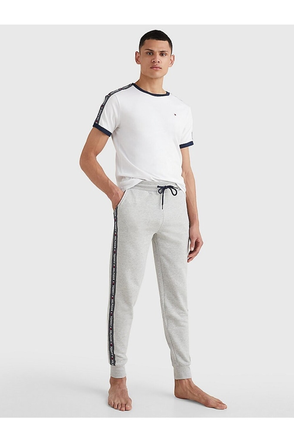 

Спортивный костюм Tommy Hilfiger