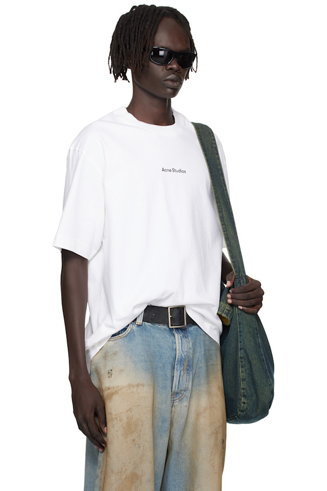 Acne Studios Футболка с белым штампом и логотипом — фото 2
