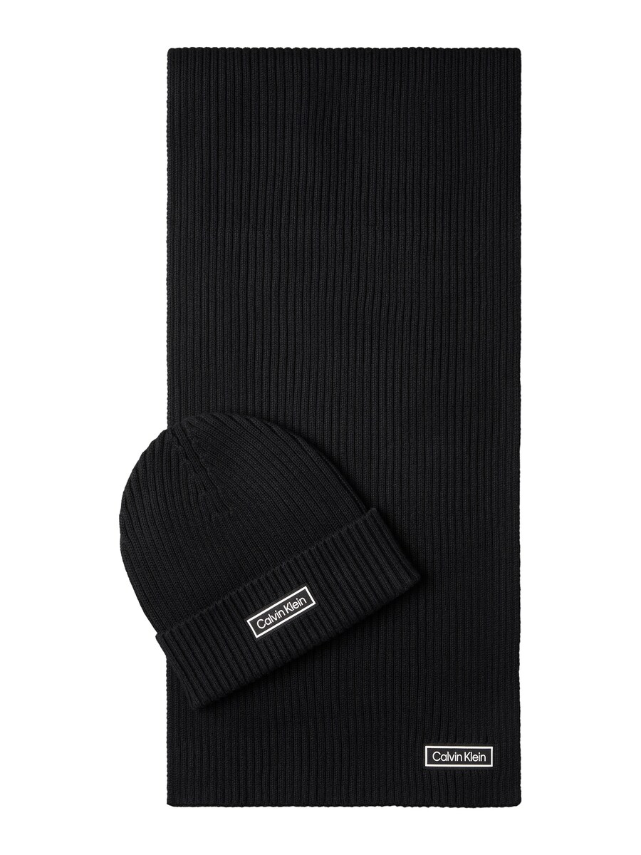 

Шапка Calvin Klein, черный