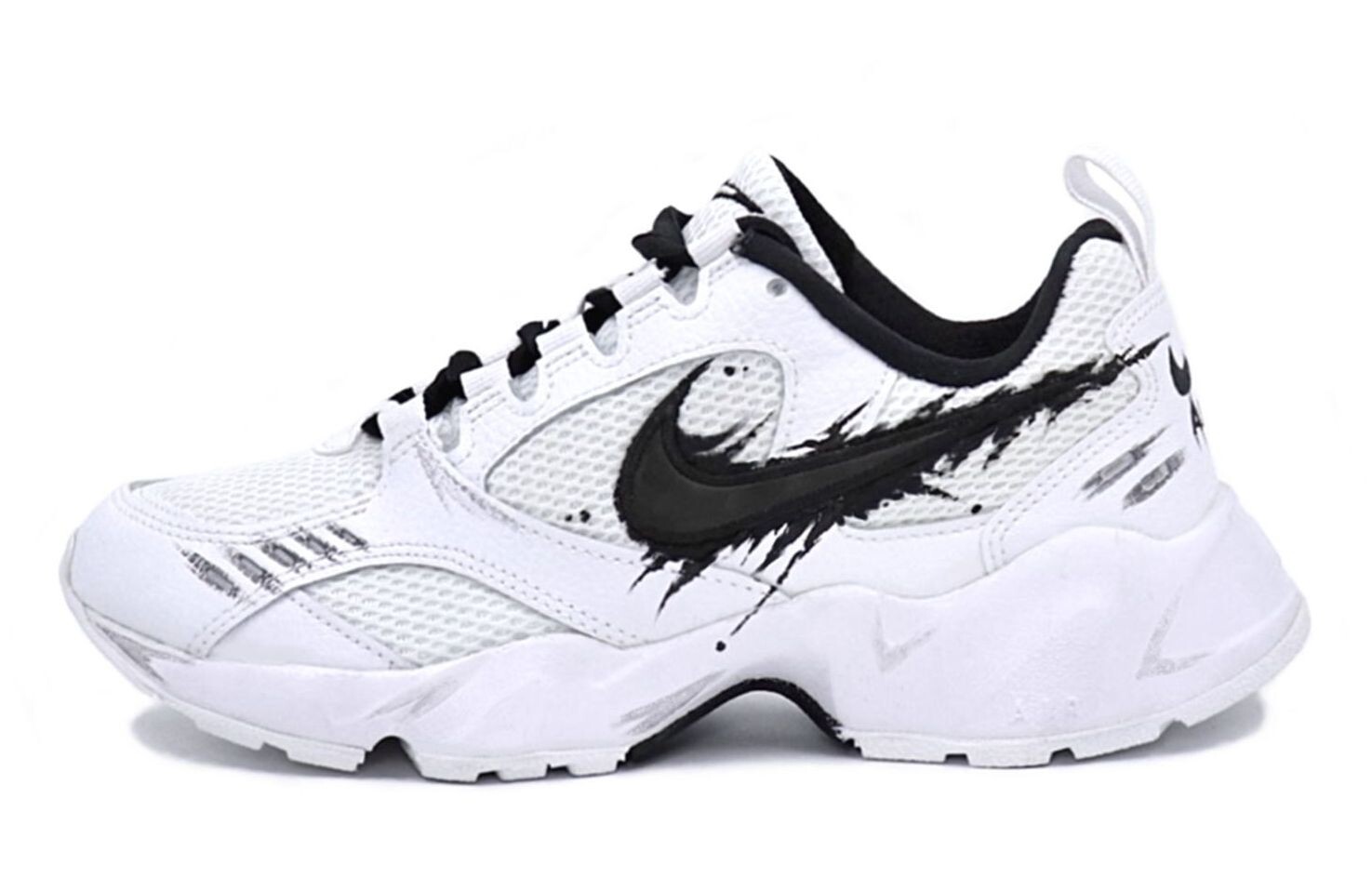 

Кроссовки Nike Air Heights Lifestyle Shoes Women's Low-top Black/white, белый