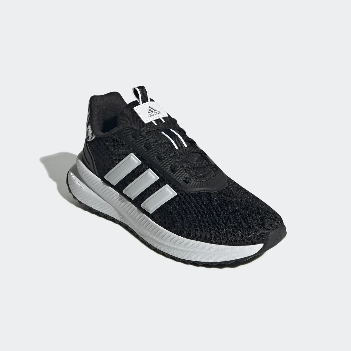 

Кроссовки Adidas Sportswear, цвет Core Black / Cloud White / Core Black