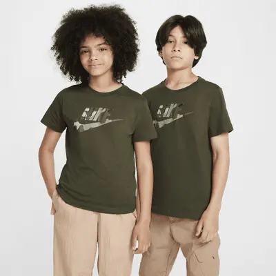 

Футболка Nike Sportswear, цвет Cargo Khaki