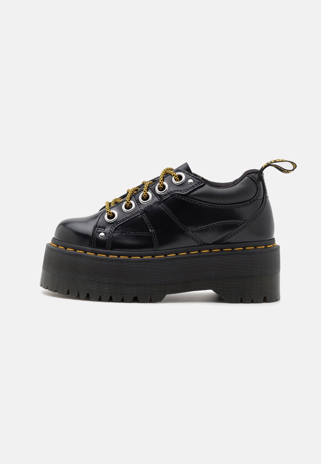 

Ботинки на шнуровке Quad Max Dr. Martens, цвет black buttero
