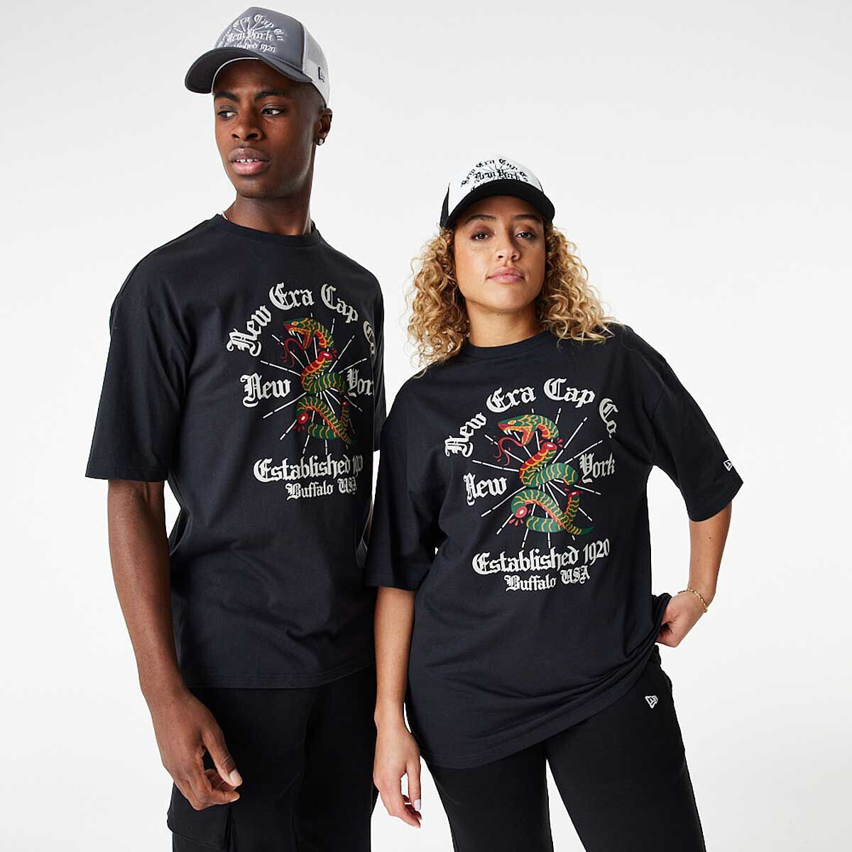 

Футболка BRANDED NEW YORK GRAPHIC OVERSIZED T-SHIRT New Era, цвет Schwarz