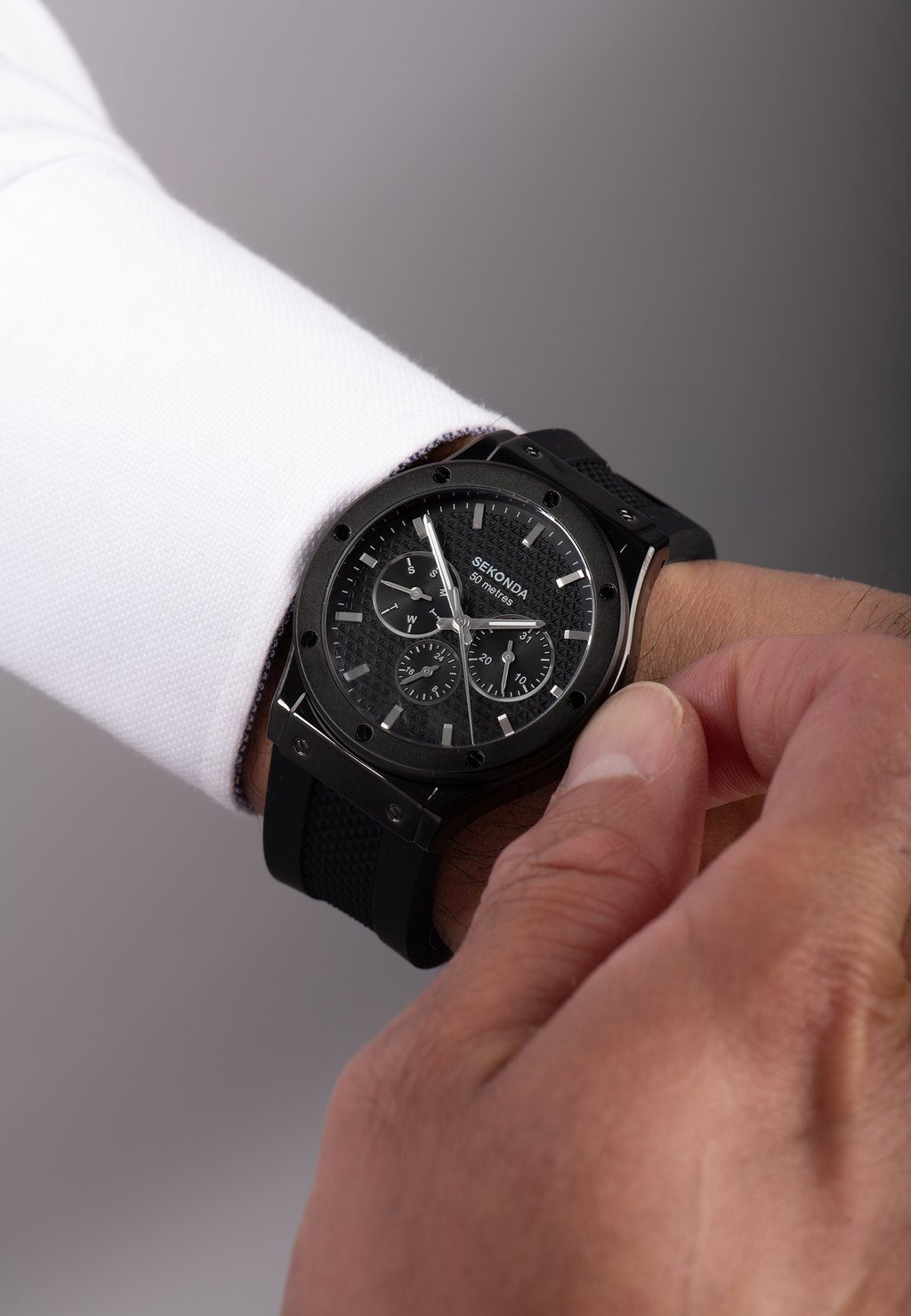 

Часы TITAN Sekonda, черный