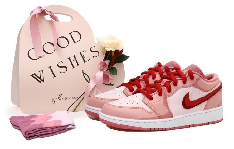 Кроссовки Air Jordan 1 Vintage Basketball Shoes Women's Low-Top Pink/Red