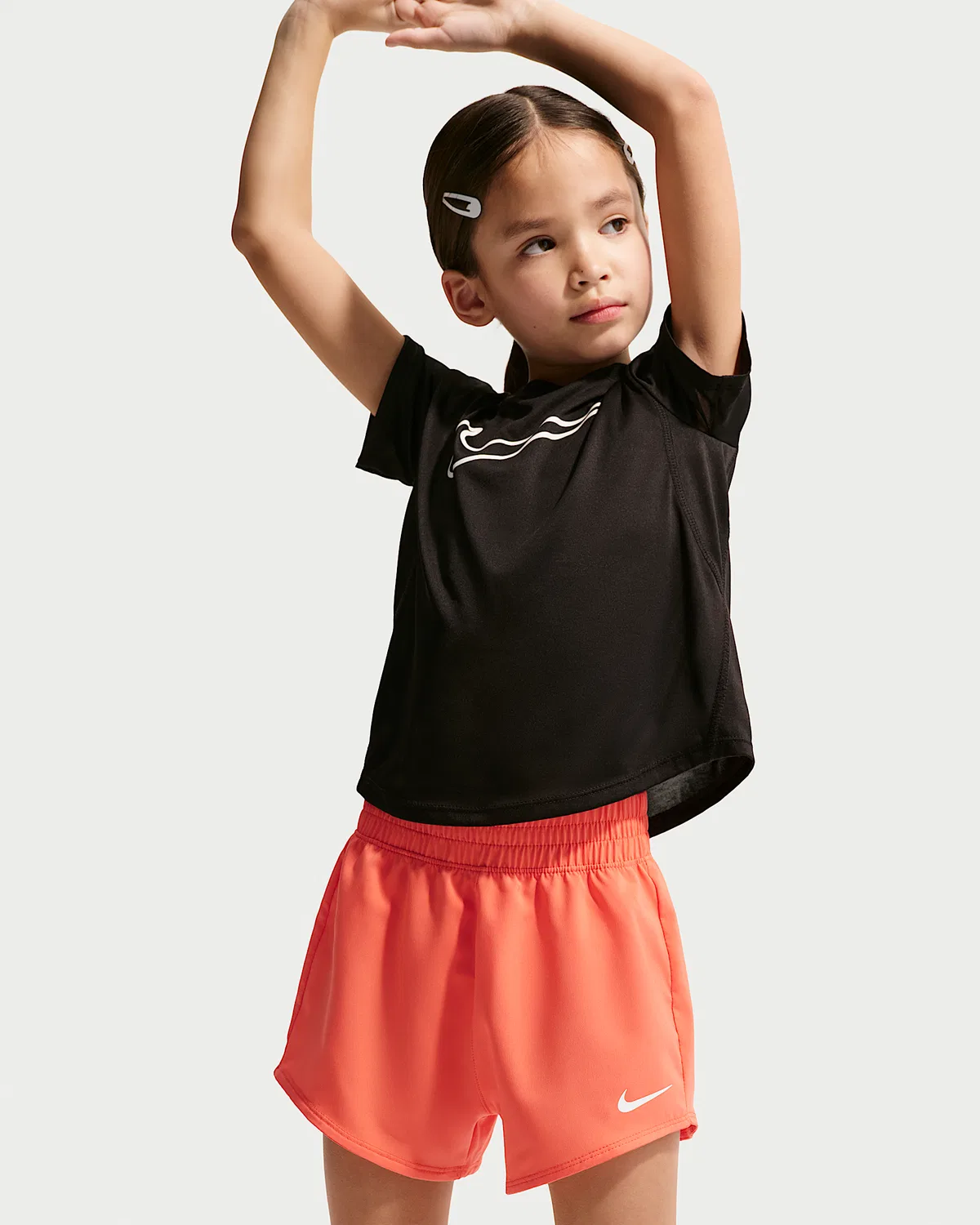 Детские шорты Nike Dri-FIT One Woven, Turf Orange — фото 4