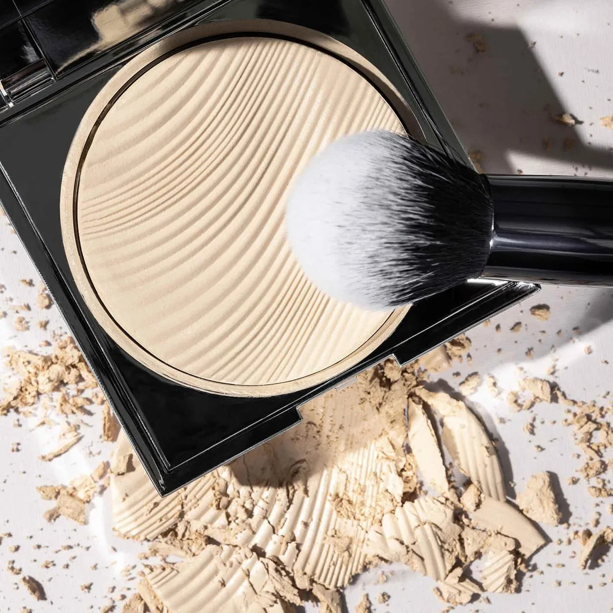 Пудра компактная матирующая Lune+Aster Superstar Translucent Press Powder — фото 3