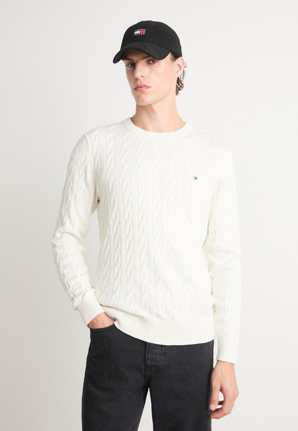 

Джемпер CLASSIC CREW NECK Tommy Hilfiger, кремовый