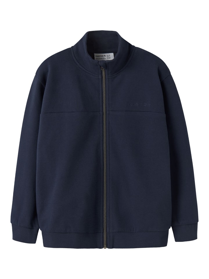 

Name it Кардиган в сочетании с темно-синим блейзером