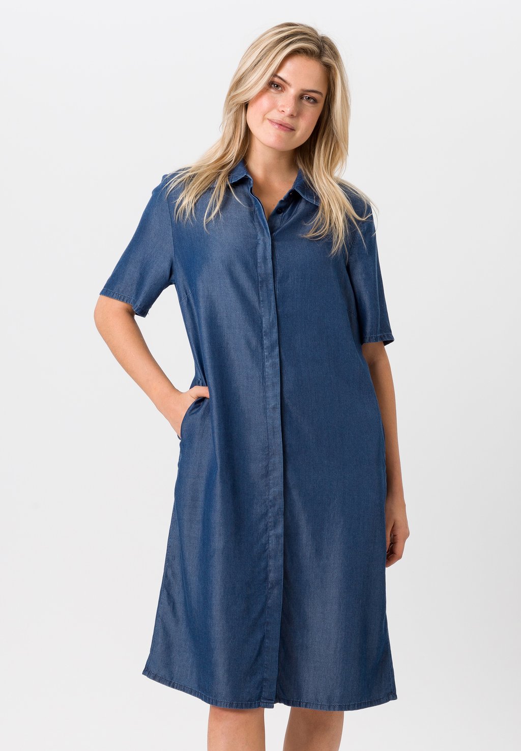 

Джинсовое платье TUZZI, цвет Denim