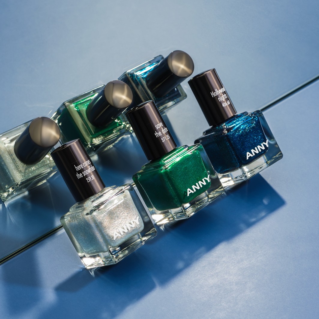 Лак для ногтей nail polish Anny, nr. 259.3 - here comes the snowflake, объем 15 мл — фото 3