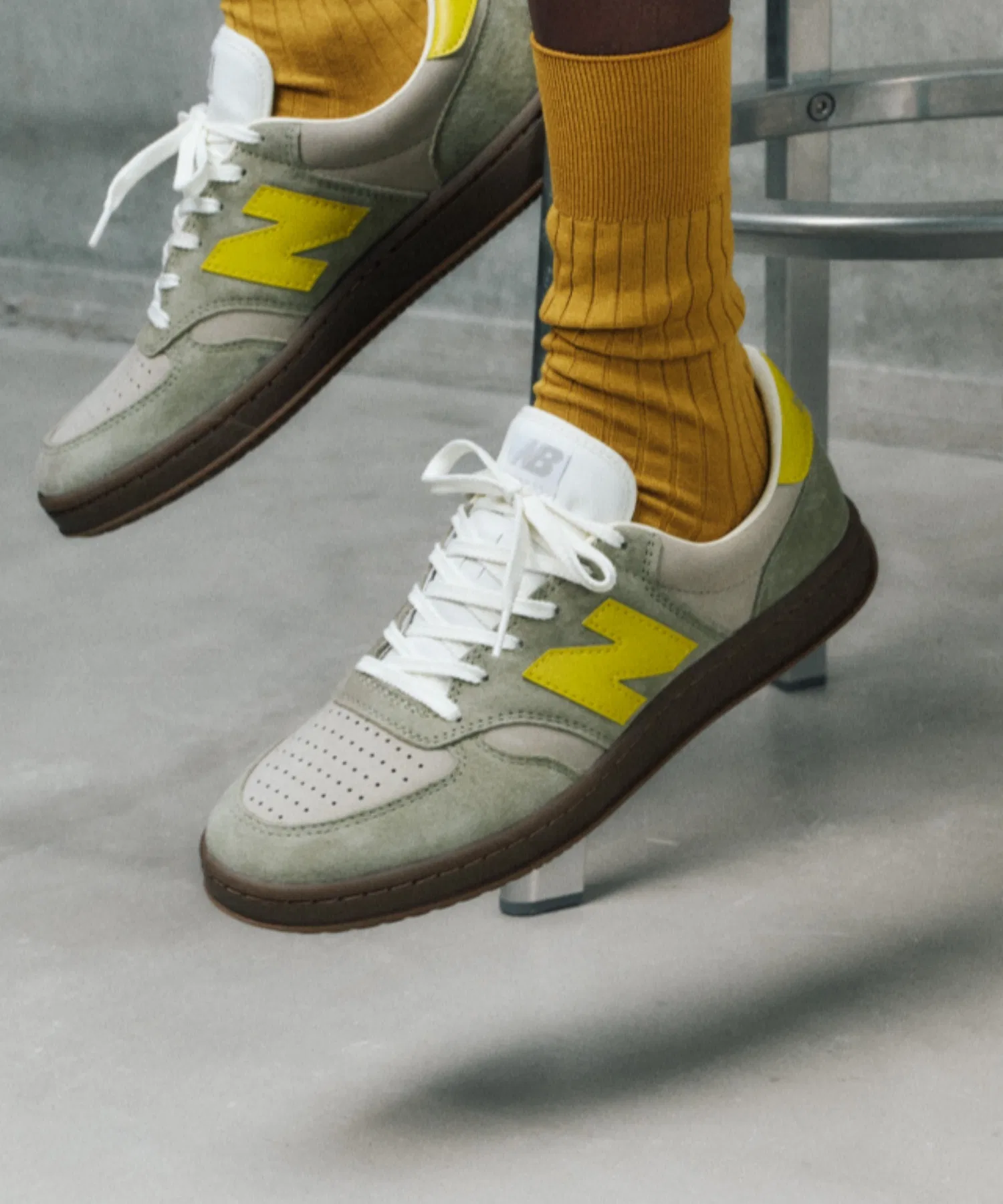Унисекс кроссовки New Balance T500 из натуральной кожи хаки