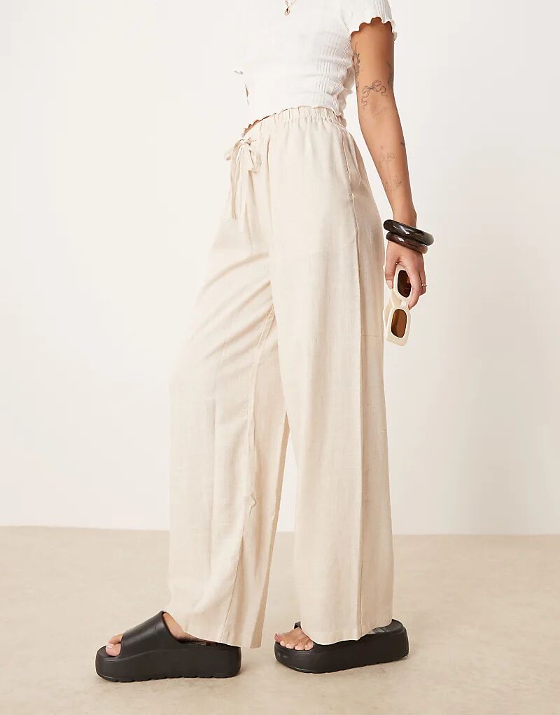 

Брюки ASOS DESIGN Petite с льняной отделкой в песочном цвете