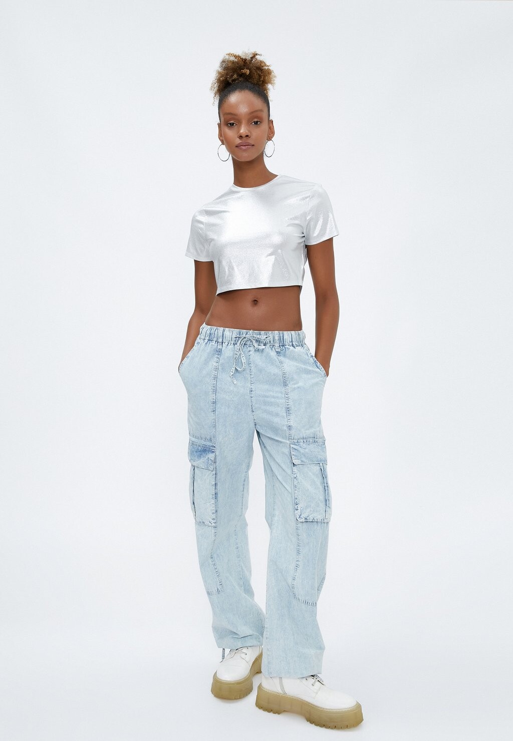 

Футболка с принтом SHIMMER DETAIL CREW NECK CROP Koton, серый