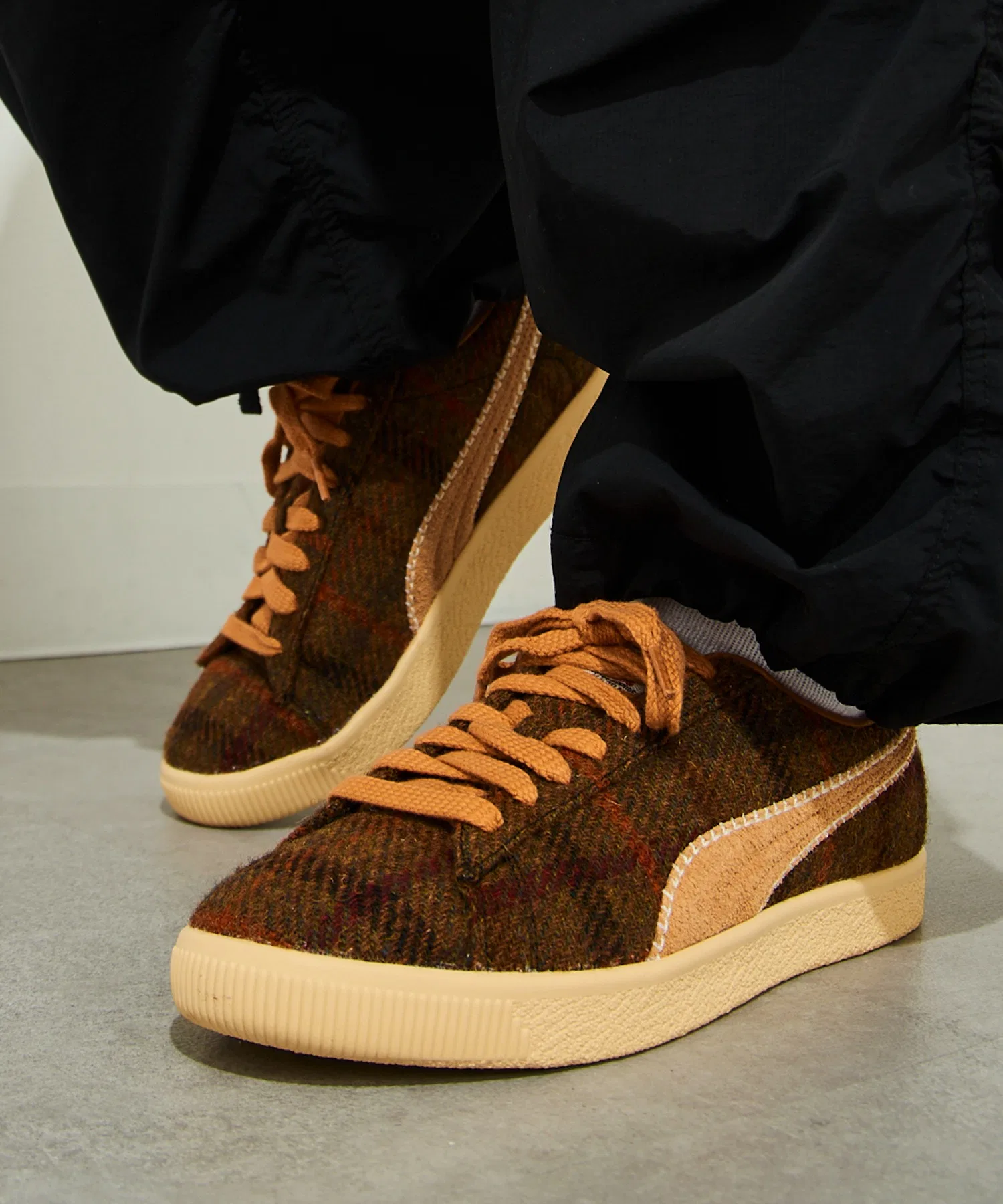 Мужские кроссовки PUMA CLYDE HARRIS TWEED коричневые