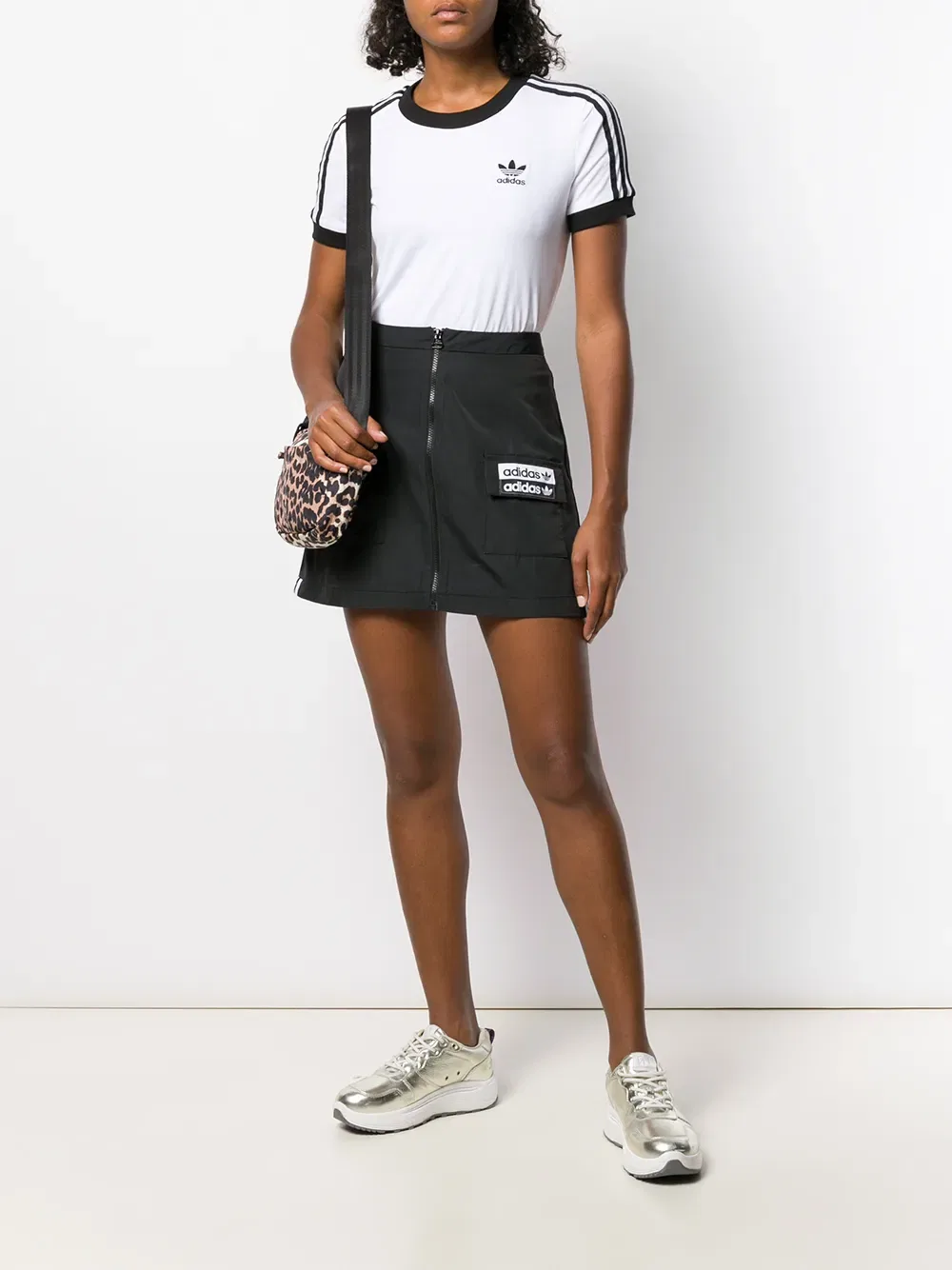 Мини-юбка с нашивкой в виде логотипа Adidas, черный — фото 2