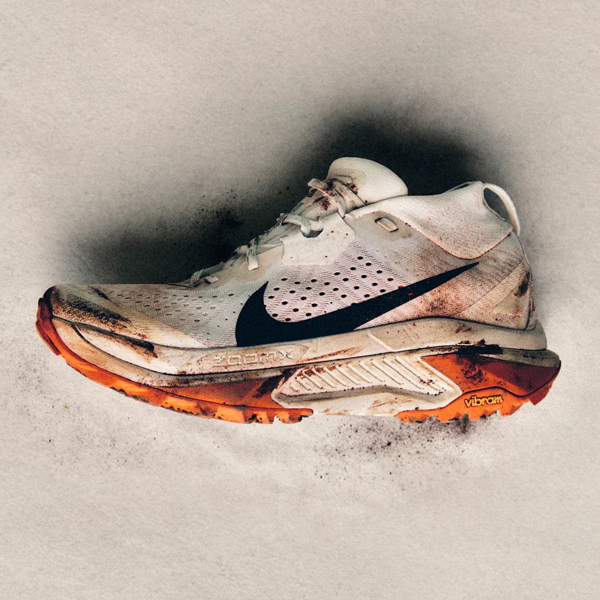 Мужские кроссовки для трейлраннинга ACG Zegama Nike, белый