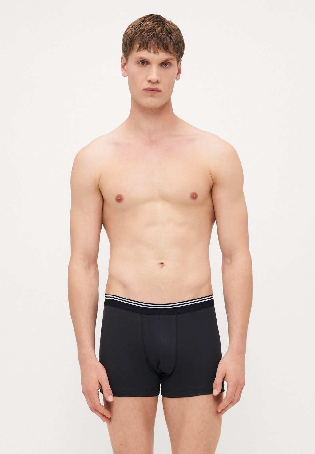 

Брюки 7 PACK Pier One, черный