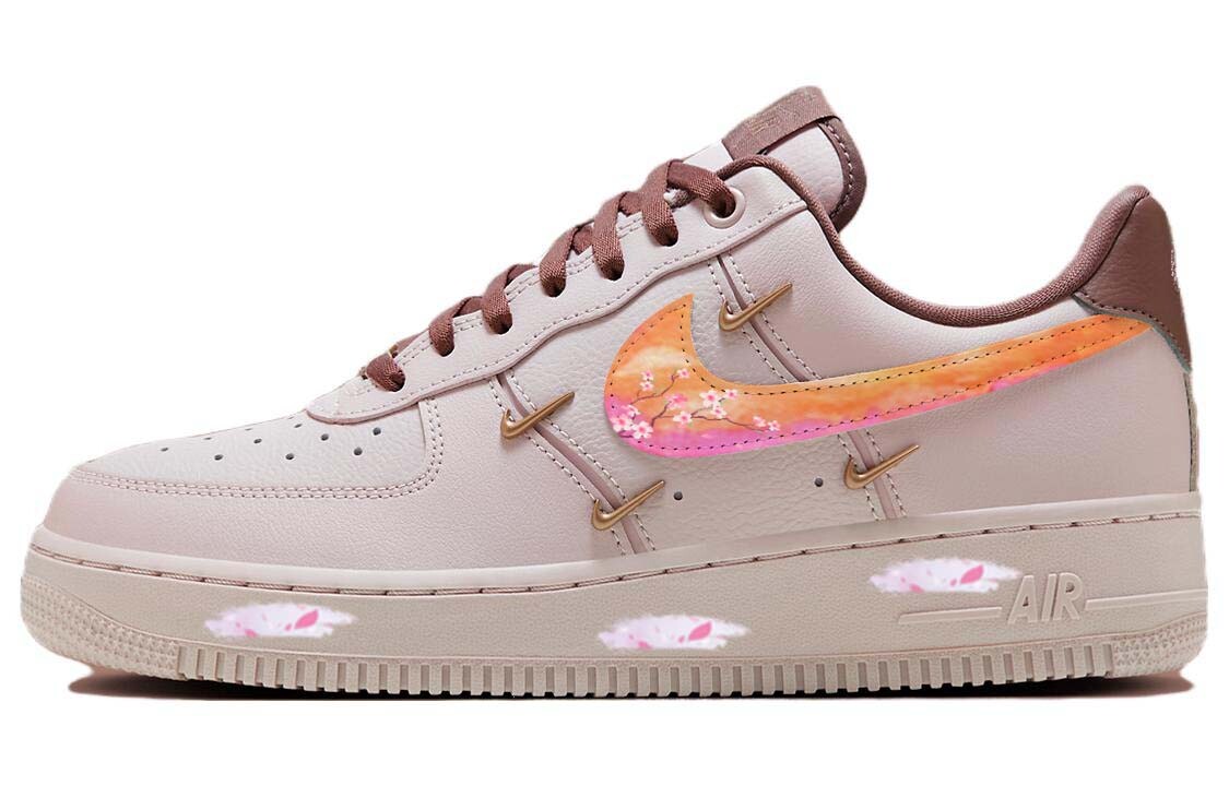 

Женские кроссовки для скейтбординга Nike Air Force 1, White