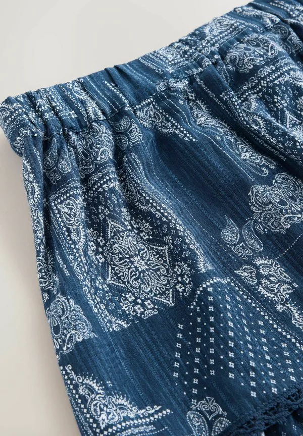 Длинная юбка-макси с ярусами, прямого кроя. Next, Blue /Ecru Bandana Print — фото 2