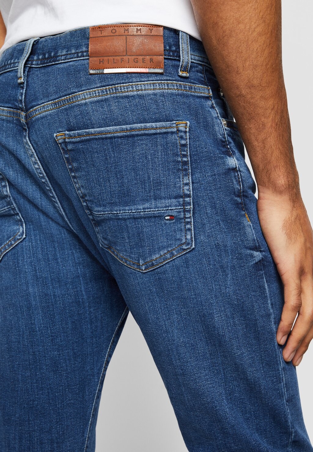 Джинсы узкого кроя Core Bleecker Slim Tommy Hilfiger, орегонский индиго — фото 4