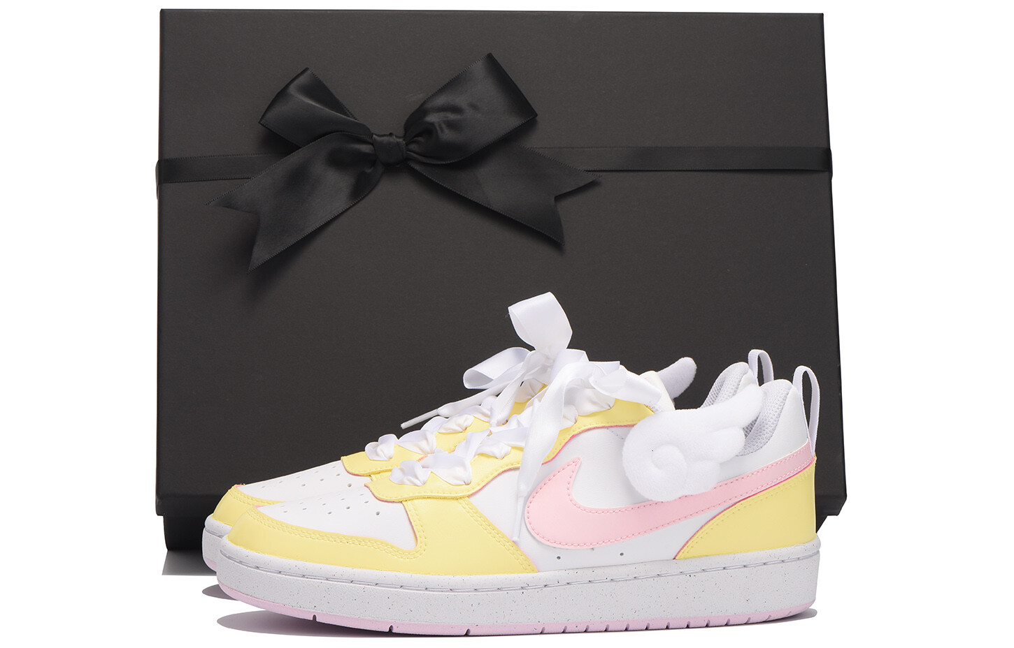 

Женские кроссовки для скейтбординга Nike Court Borough Low, Yellow