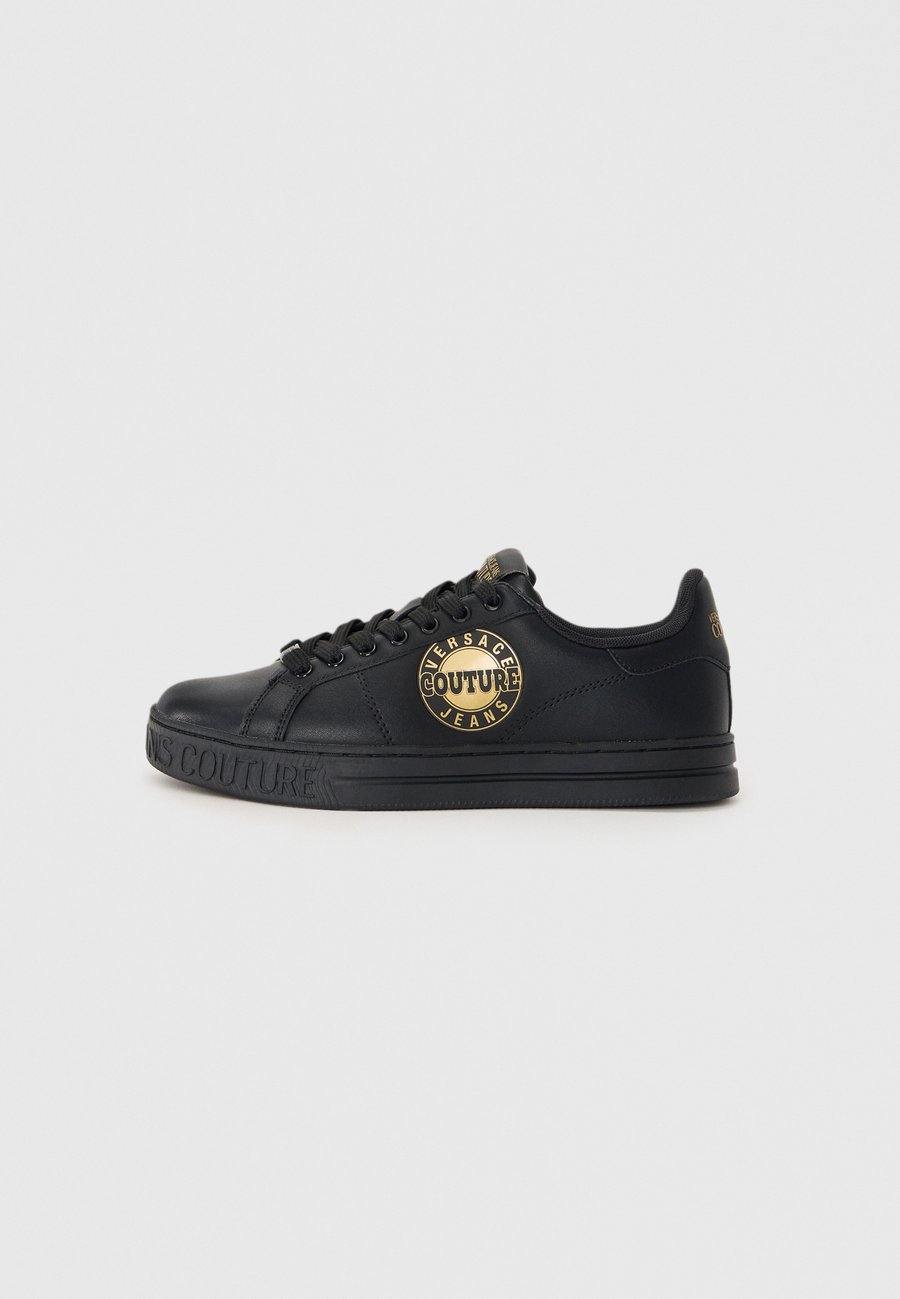 

Кроссовки Versace Jeans Couture FONDO COURT, Black/Gold-Coloured/Black