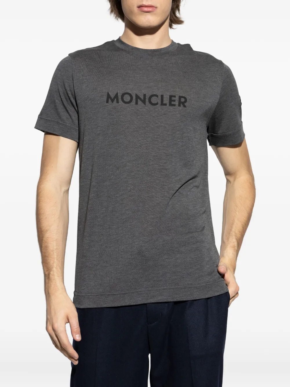 Футболка с короткими рукавами и принтом логотипа MONCLER, серый — фото 3
