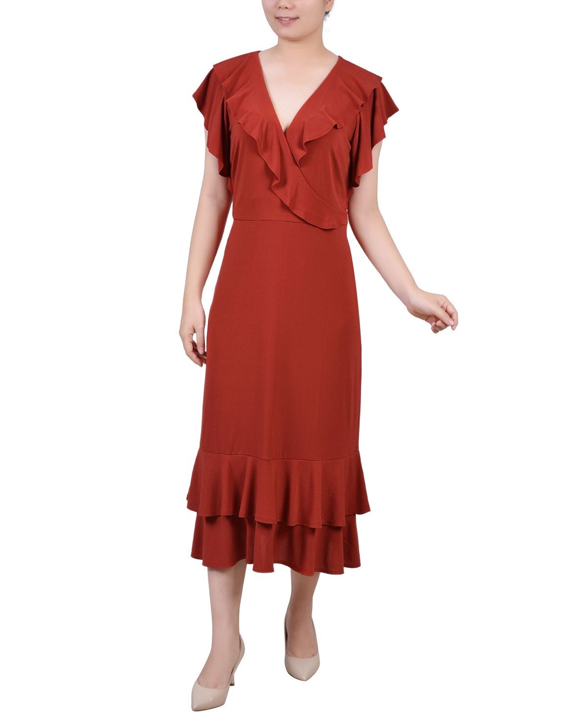 

Платье миди Petite с развевающимися рукавами и рюшами NY Collection