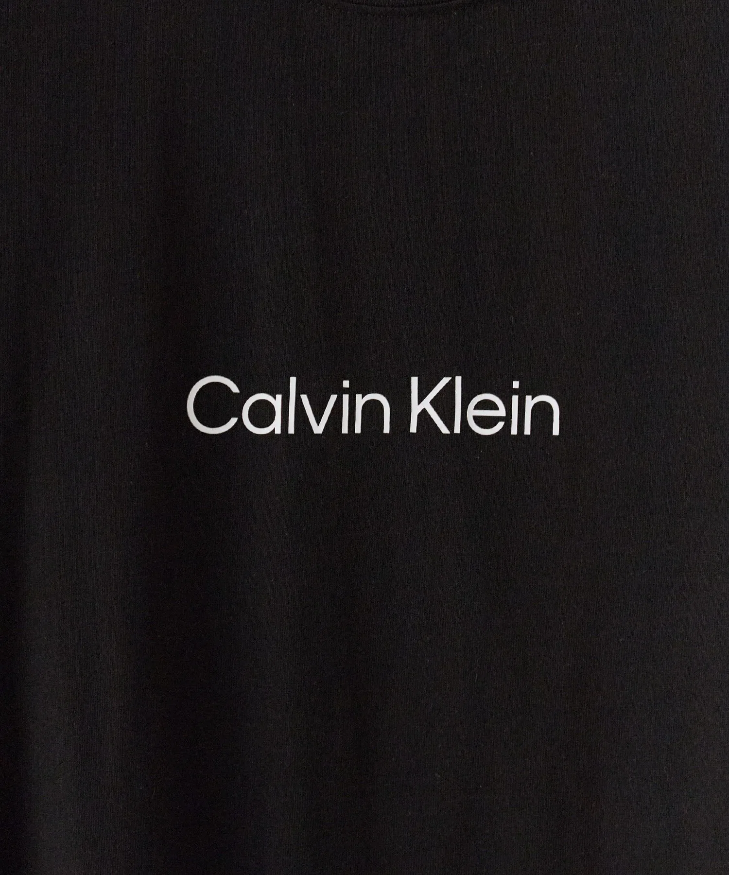 Футболка Calvin Klein Standard Logo Crewnk унисекс — фото 4
