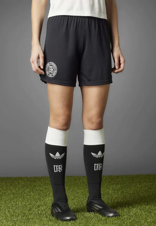 Футболка Adidas Originals Deutschland DFB 125 Anniversary National Team Wear, черный/облачно-белый
