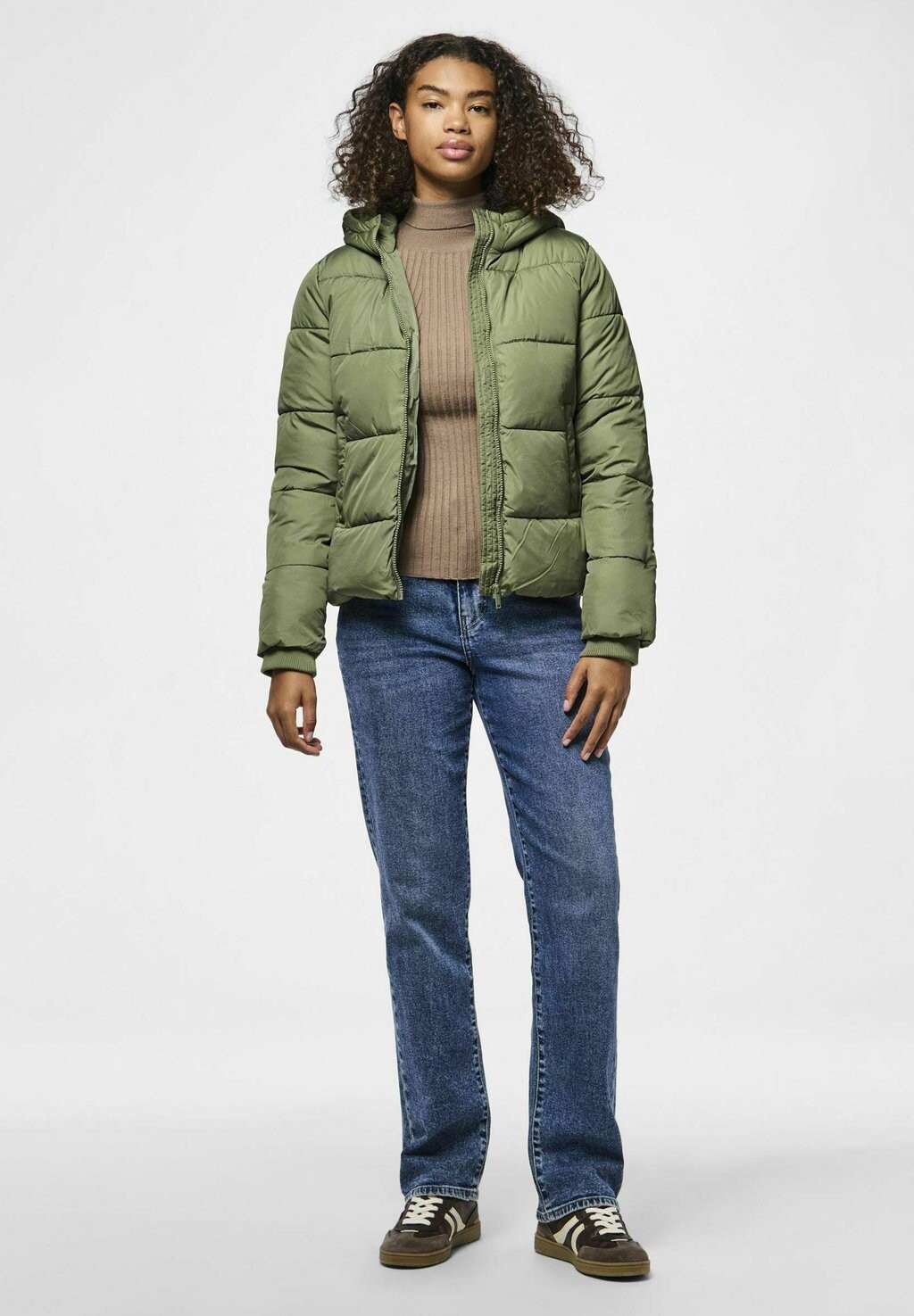 

Зимняя куртка NEW PUFFER Pieces, зеленый