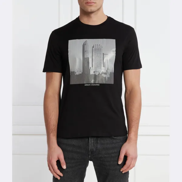 

Футболка стандартного кроя Armani Exchange, черный