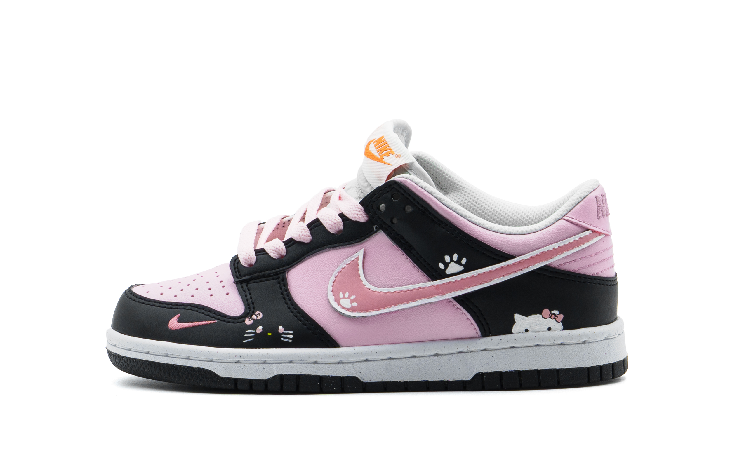

Детские скейтерские кроссовки Dunk Grade School Nike, черный/розовый