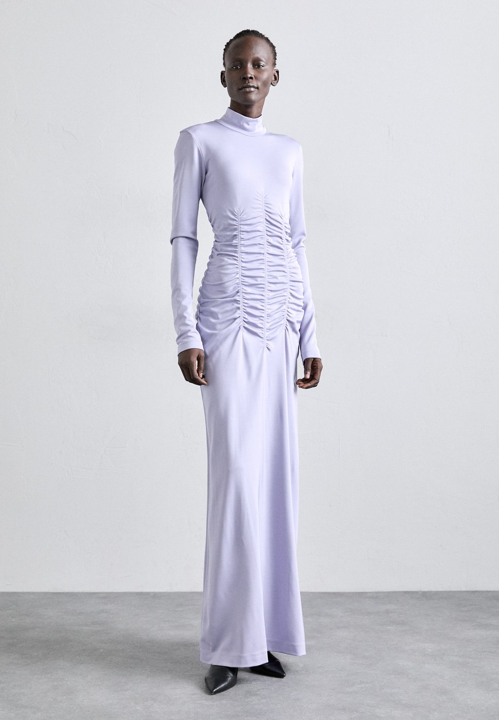 

Длинное платье HIGH NECK RUCHE DRESS BITE Studios, сиреневый