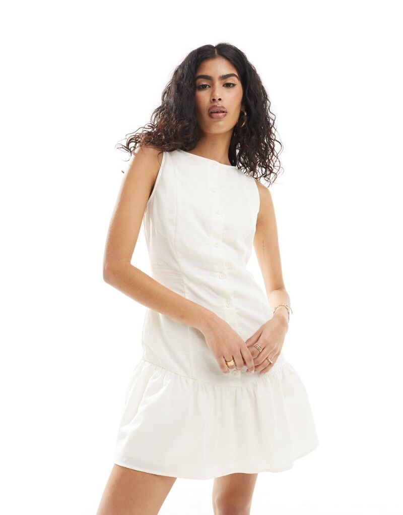 

Короткое льняное платье цвета слоновой кости с заниженной талией ASOS DESIGN